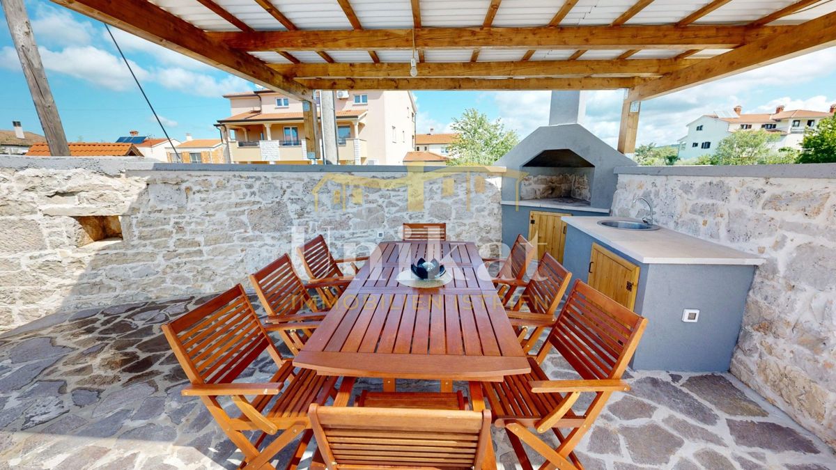 Casa in pietra ristrutturata vicino a Poreč